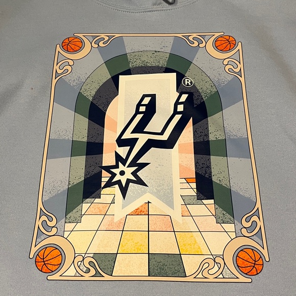 NWOT GILDAN SAN ANTONIO SPURS Hooded Sweatshirt - Picture 5 of 11